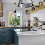 Arnkil - 250m From The Sea By Interhome